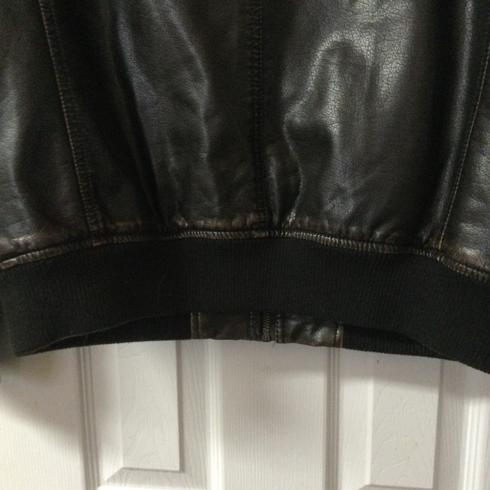 Levi's Dark Brown Faux Leather Sherpa Lined Bomber Biker Jacket Size Small - Picture 9 of 14